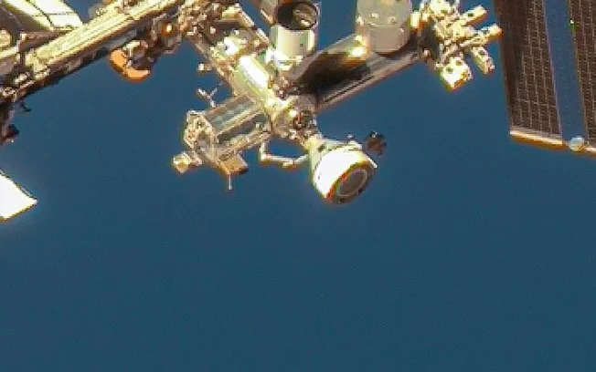 (Junho) A nave Starliner se acopla com a ISS (Junho) A nave Starliner se acopla com a ISS