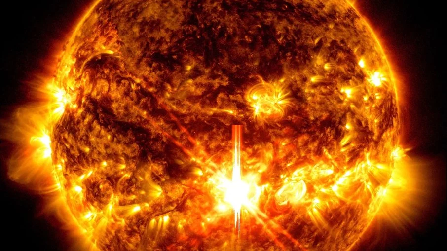 Sol está vivendo período máximo da suas atividades nos últimos 11 anos, que é quando astro completa um ciclo solar. Sol está vivendo período máximo da suas atividades nos últimos 11 anos, que é quando astro completa um ciclo solar.
