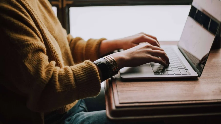E-mails pagos oferecem recursos de segurança, privacidade e suporte E-mails pagos oferecem recursos de segurança, privacidade e suporte