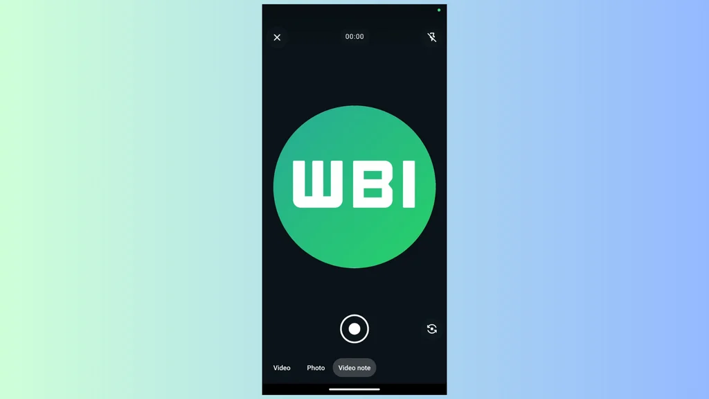 Nova opção para gravar mensagens de vídeo no WhatsApp (Imagem: Reprodução/WABetaInfo)