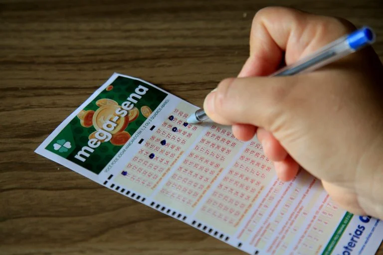 Economia - geral - mega sena - loteria