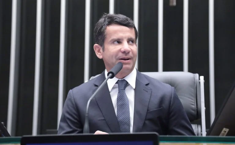 Homenagem aos 35 anos da Associação Brasileira de Redes de Farmácias e Drogarias – Abrafarma. Dep. Doutor Luizinho (PP - RJ)