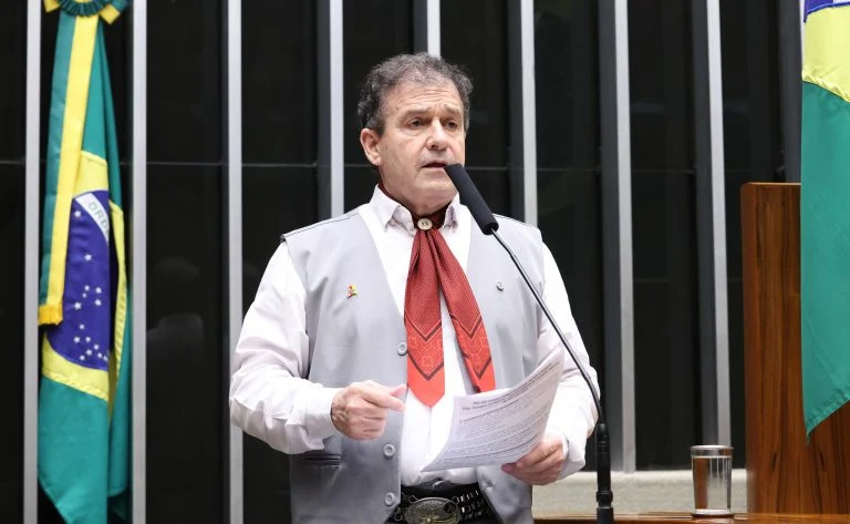 Discussão e votação de propostas legislativas. Dep. Pompeo de Mattos (PDT - RS)