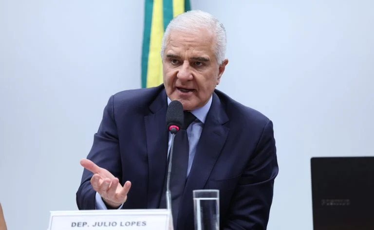 Audiência Pública - Impactos da pirataria no mercado de apostas online. Dep. Julio Lopes (PP - RJ)