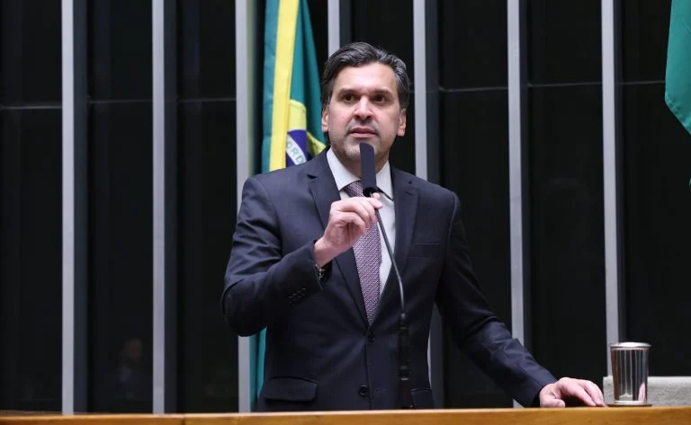 Discussão e votação de propostas legislativas. Dep. Isnaldo Bulhões Jr. (MDB-AL)