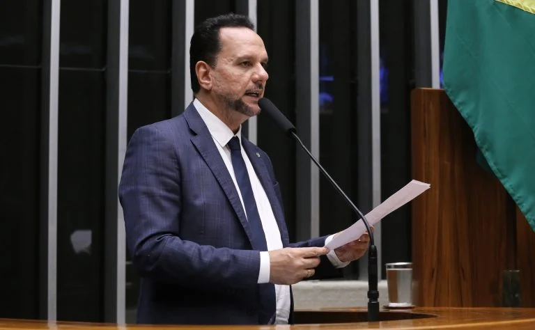 Discussão e votação de propostas legislativas. Dep. Josenildo (PDT - AP)