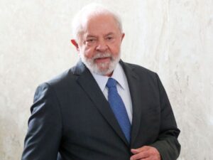 Lula voltará a despachar do Planalto na próxima semana