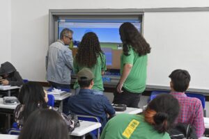 Maior do Brasil: publicado decreto e lei que reajustam salário de professores de MS