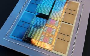 AMD une arquiteturas CDNA3 e Zen4 em chips Instinct MI300 para IA