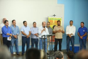 Barbosinha inaugura sistema para segurança hídrica e abastecimento e anuncia reformas em 4 escolas