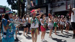 Bate-bolas: Tradição do carnaval no subúrbio carioca