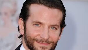 Bradley Cooper faz 49 anos. Ator pode levar o Oscar por ‘Maestro’