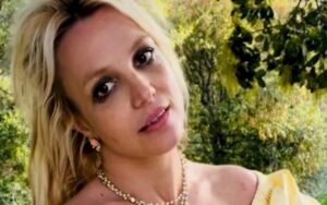 Britney Spears avisa: 'Algo novo está por vir'