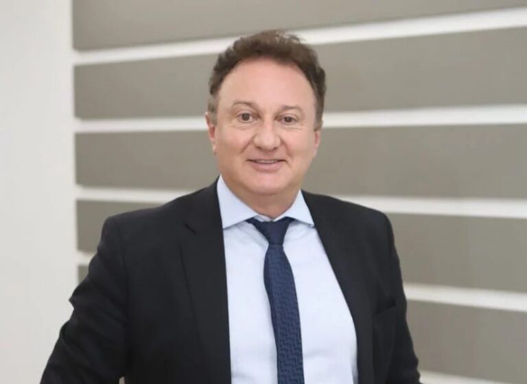 Clodomir Ascari toma posse como novo presidente do Crea-PR