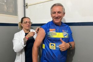 Comissão Técnica do DAC se vacina contra dengue