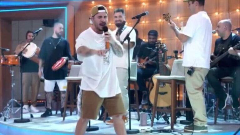 Jeito Moleque vira meme por errar letra de música no 'Encontro'; veja