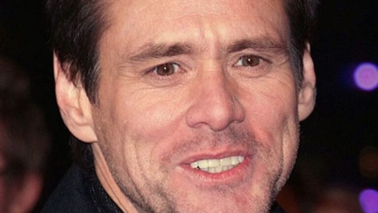 Jim Carrey faz 62 anos recluso e amigos se preocupam