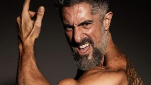 Marcos Mion impressiona com corpo musculoso e menos 10 kg de gordura