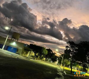 Previsão de terça-feira com Sol e pancadas de chuva ao longo do dia em Coxim