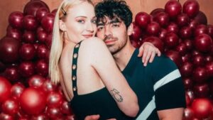 Sophie Turner retira acusações de sequestro contra ex-marido Joe Jonas