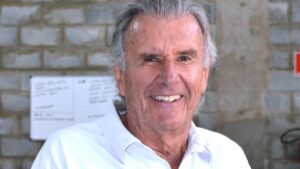 Wilson Fittipaldi volta a ser sedado após novas convulsões, diz esposa