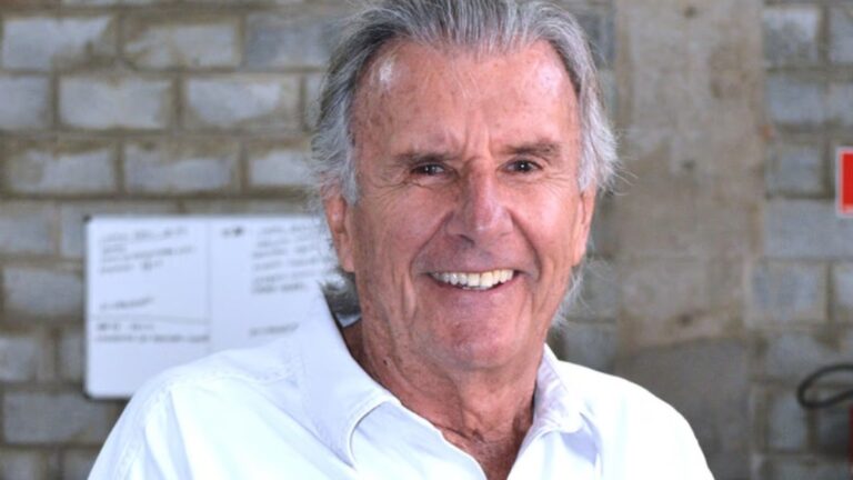 Wilson Fittipaldi volta a ser sedado após novas convulsões, diz esposa
