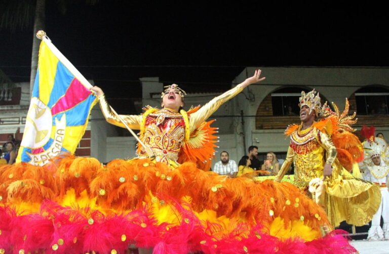 Agenda de Carnaval: desfiles das escolas de samba e blocos de rua tomam conta da programação