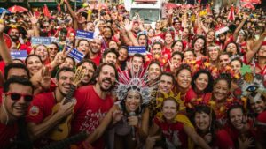 Bloco Confraria do Pasmado leva MPB às ruas da capital paulista