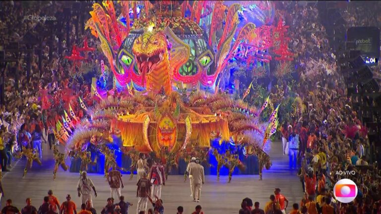 Carnaval RJ: Viradouro e Mangueira são destaques da 2ª noite