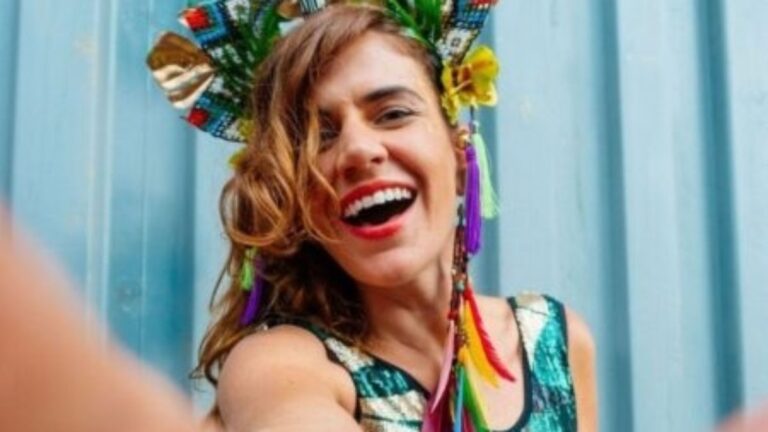 Forrozin de Mariana Aydar celebra Dominguinhos no Carnaval de SP