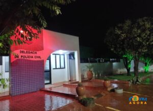 Jovem é detida pela PM após manobras perigosas sob influência de álcool e drogas em Rio Verde