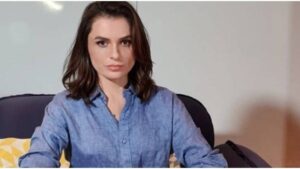 Monica Iozzi expõe incômodo em cenas de sexo e demissão de novela