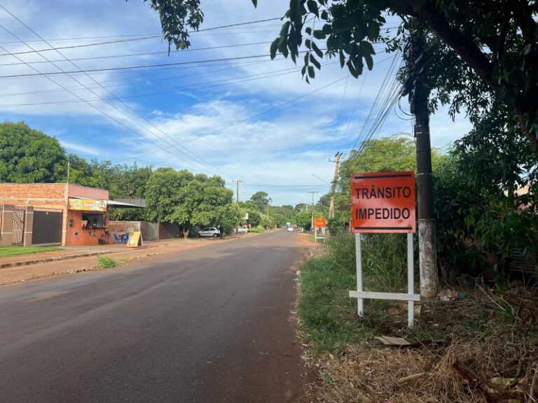 Obras de troca de tubulação do Córrego Paragem exigem interdição na Rua Palmeiras