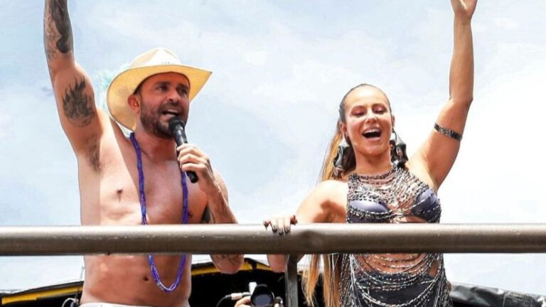 Paolla Oliveira sobe em trio de Diogo Nogueira e fãs vão à loucura