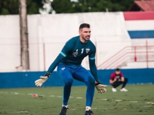 Quatro jogadores feridos no ataque ao ônibus do Fortaleza voltam a treinar