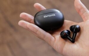 Review Aiwa AWS-EB-01-B | Fone confortável e com som potente