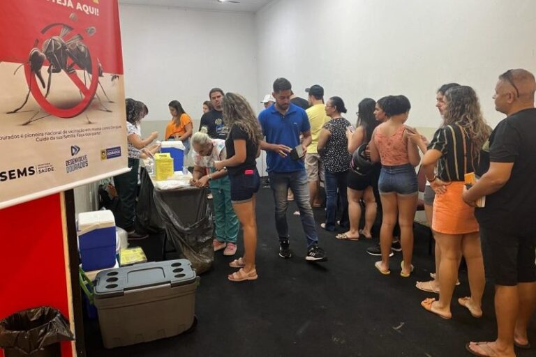 Shopping Avenida Center tem posto de vacinação contra dengue neste fim de semana