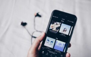 Spotify bateu recorde de novos assinantes e usuários em 2023