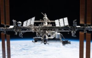 Vazamento de ar é descoberto em módulo russo da ISS