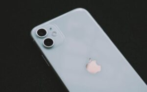 iPhone 11 lidera lista de celulares seminovos mais vendidos no Brasil