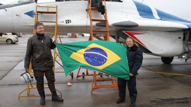 'Especial Mulher': Dina Barile, a única brasileira a ir à estratosfera