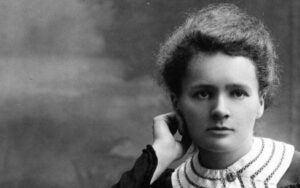 8 mulheres laureadas com prêmio Nobel na área da saúde