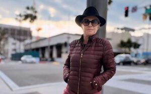 Ana Maria Braga entrega reação com cheiro de maconha nas ruas dos EUA