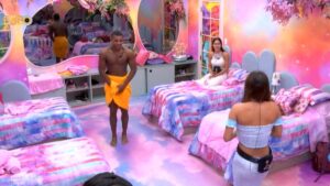 BBB 24: Davi fica nu na casa e surpreende com proposta