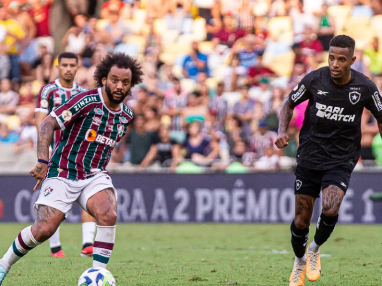 Botafogo faz clássico com Fluminense para buscar classificação