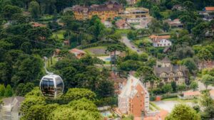 Campos do Jordão: motivos para visitar a cidade durante o verão