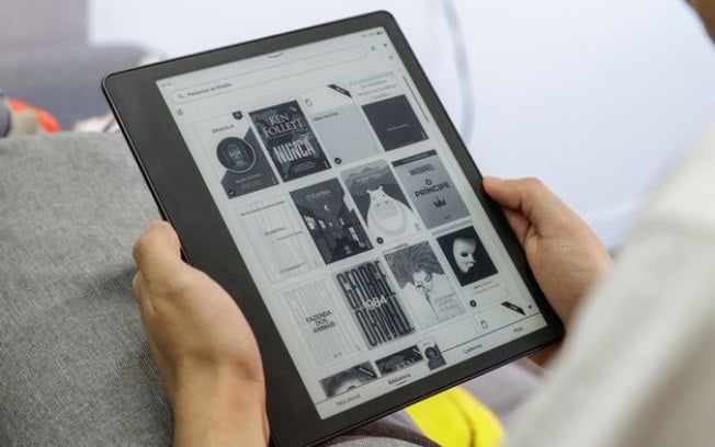 Como funciona o Kindle, o leitor de livros digitais da  - Canaltech