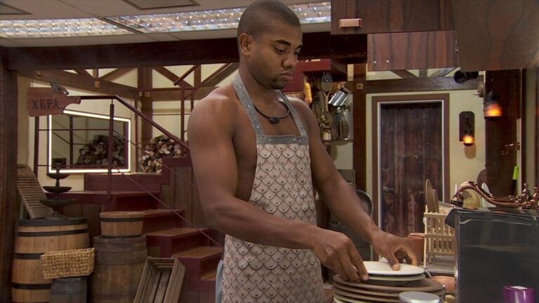 E o trauma? Davi diz que não come carne, mas sonha com picanha no BBB