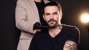 Ex-BBB Wagner Santiago adere a harmonização íntima