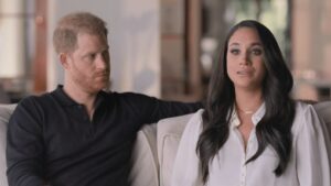 Harry e Meghan rompem o silêncio sobre foto editada de Kate Middleton